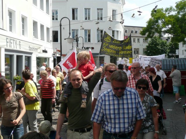 02. Juli 2013 Demo und Stadtratsitzung
